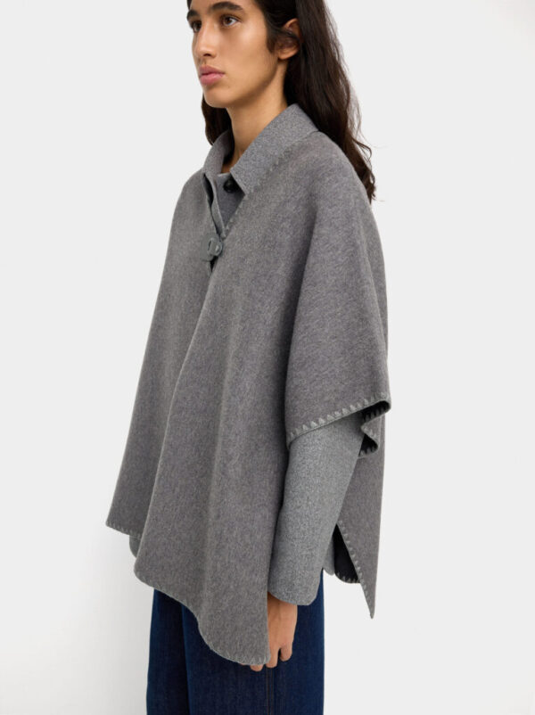 Contrasting Seam Knit Poncho – Dark Blue