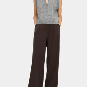 Pleated Fluid Trousers – Brown