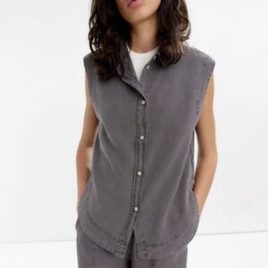 Sleeveless Lyocell Shirt in Soft Taupe